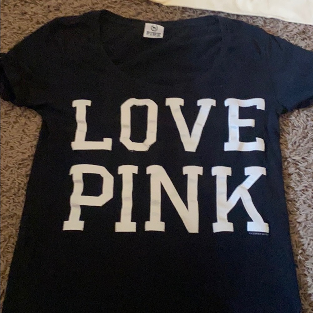 A black pink shirt
